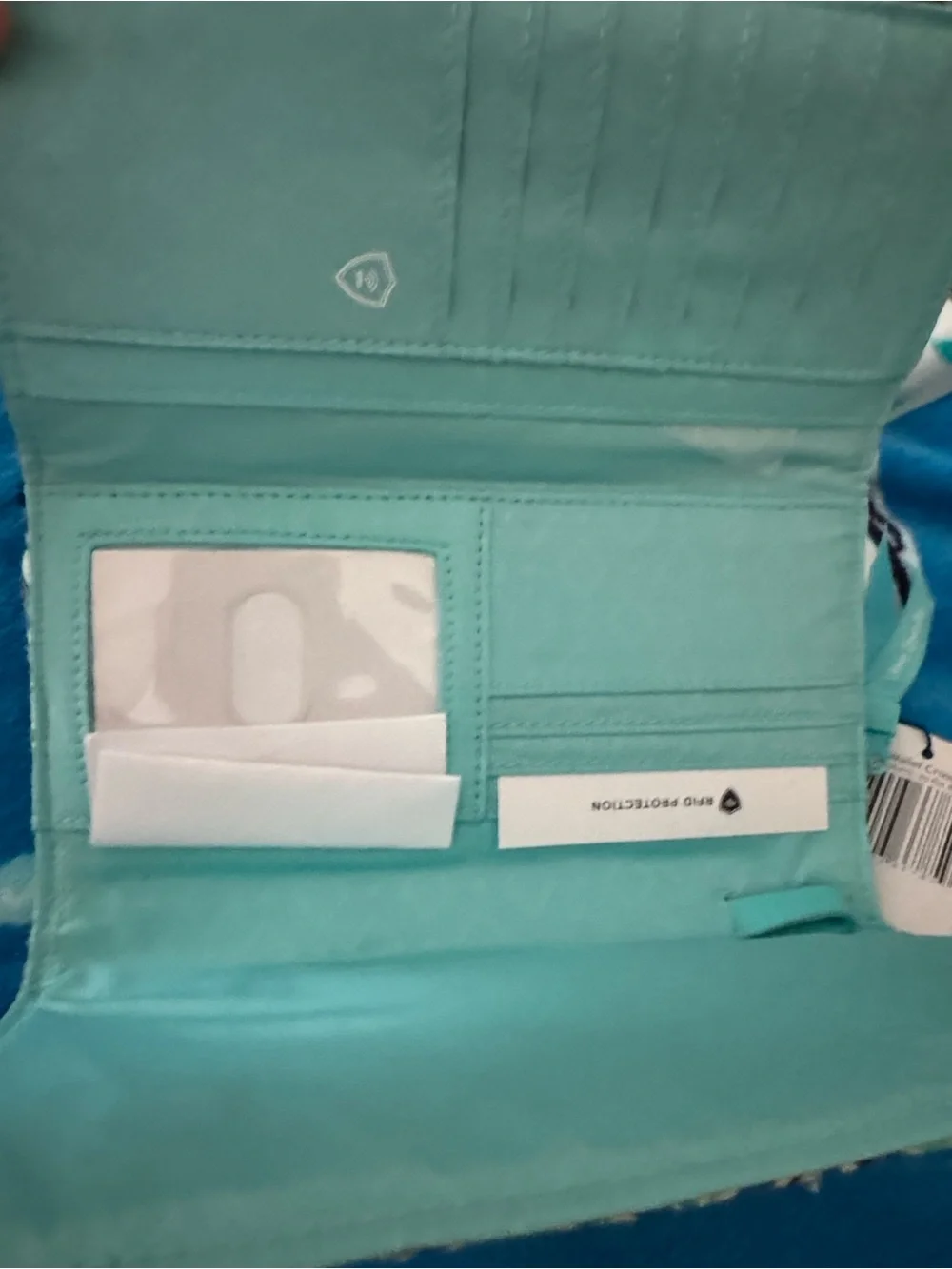 Vera Bradley Go Fish Blue wallet crossbody & matching beach towel - NWT - Picture 12 of 16